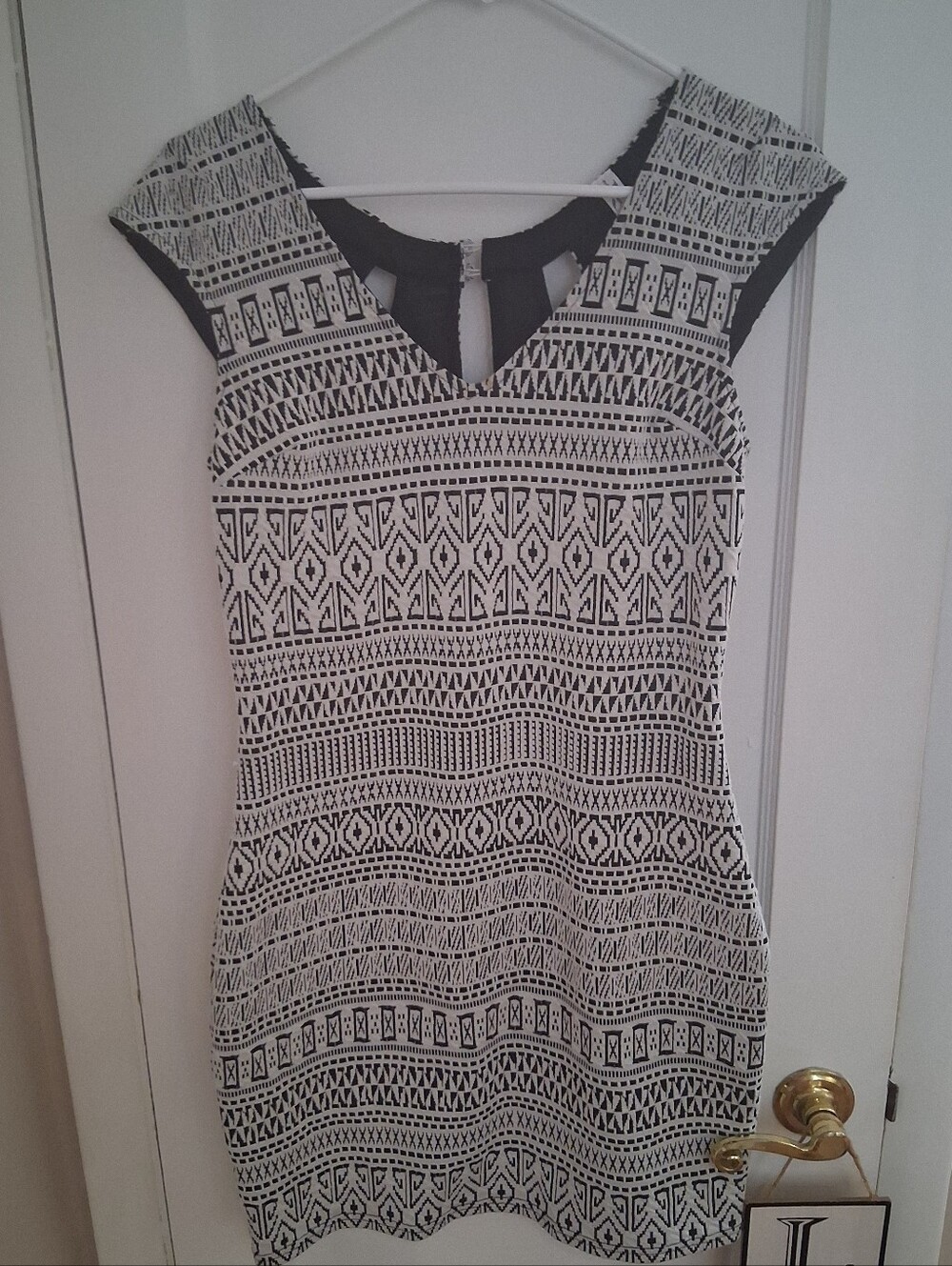 Black & White Cap-Sleeve Patterned Dress